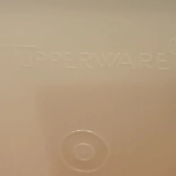 Tupperware - Picture 3 of 3